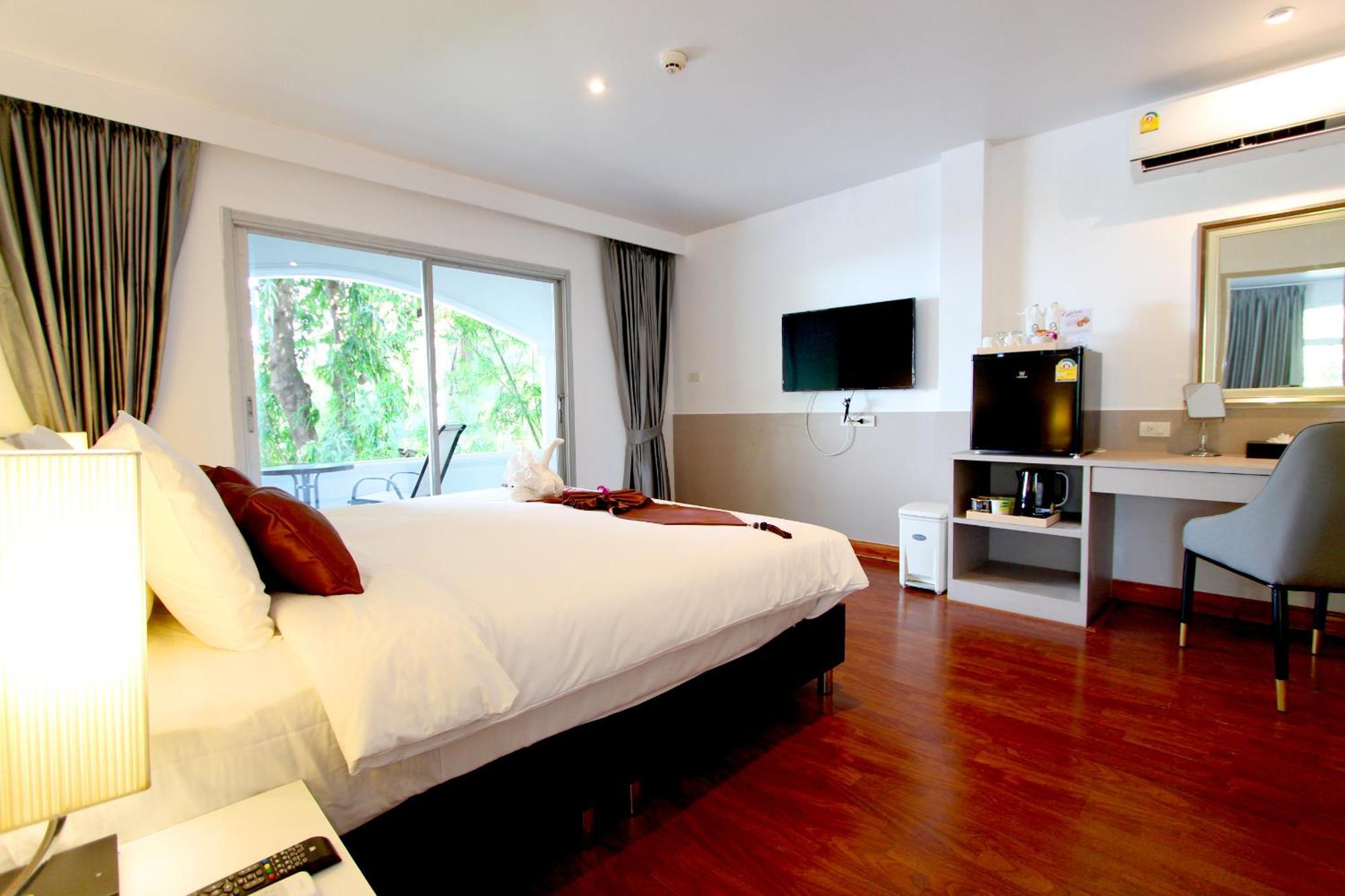 Pooh Beach Resort & Spa Jomtien Beach Exteriör bild