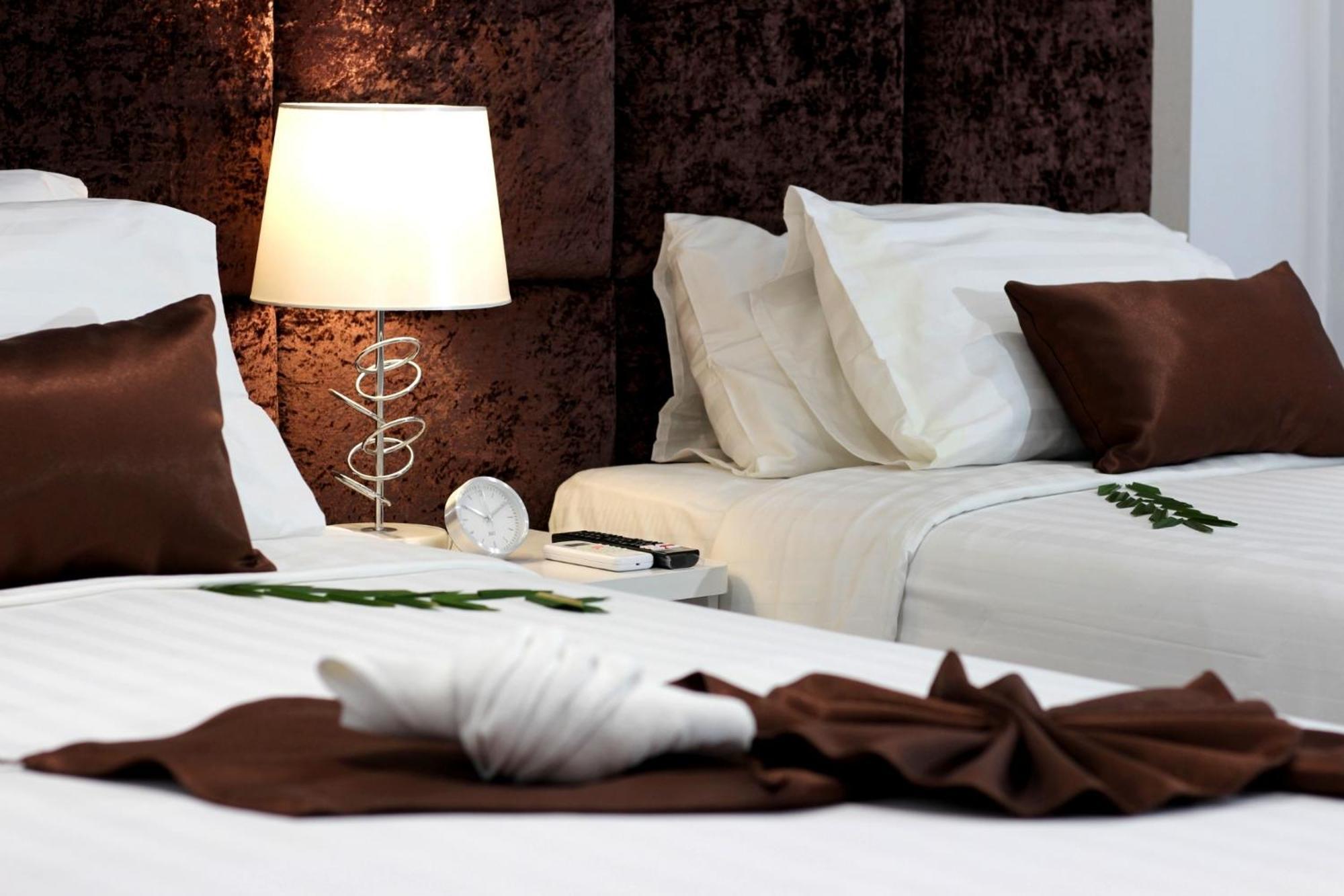 Pooh Beach Resort & Spa Jomtien Beach Exteriör bild